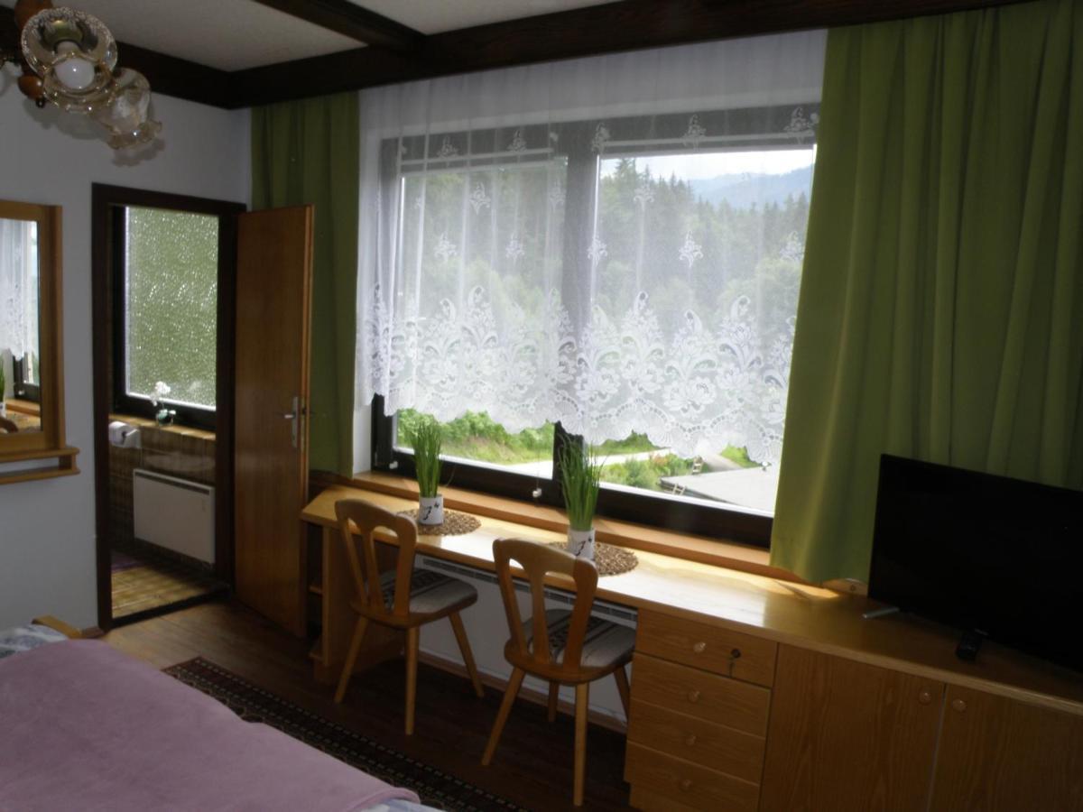 Gaestehaus Am Walde - Familie Troller Ledenitzen Dış mekan fotoğraf